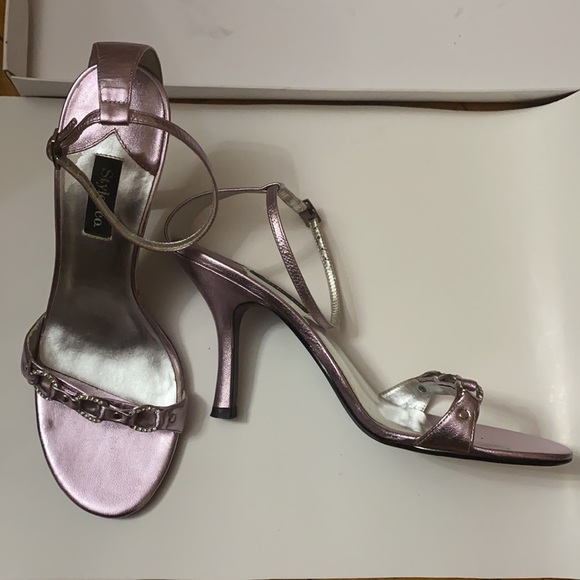 Style&Co. heel sandals with rhinestones - Picture 3 of 16